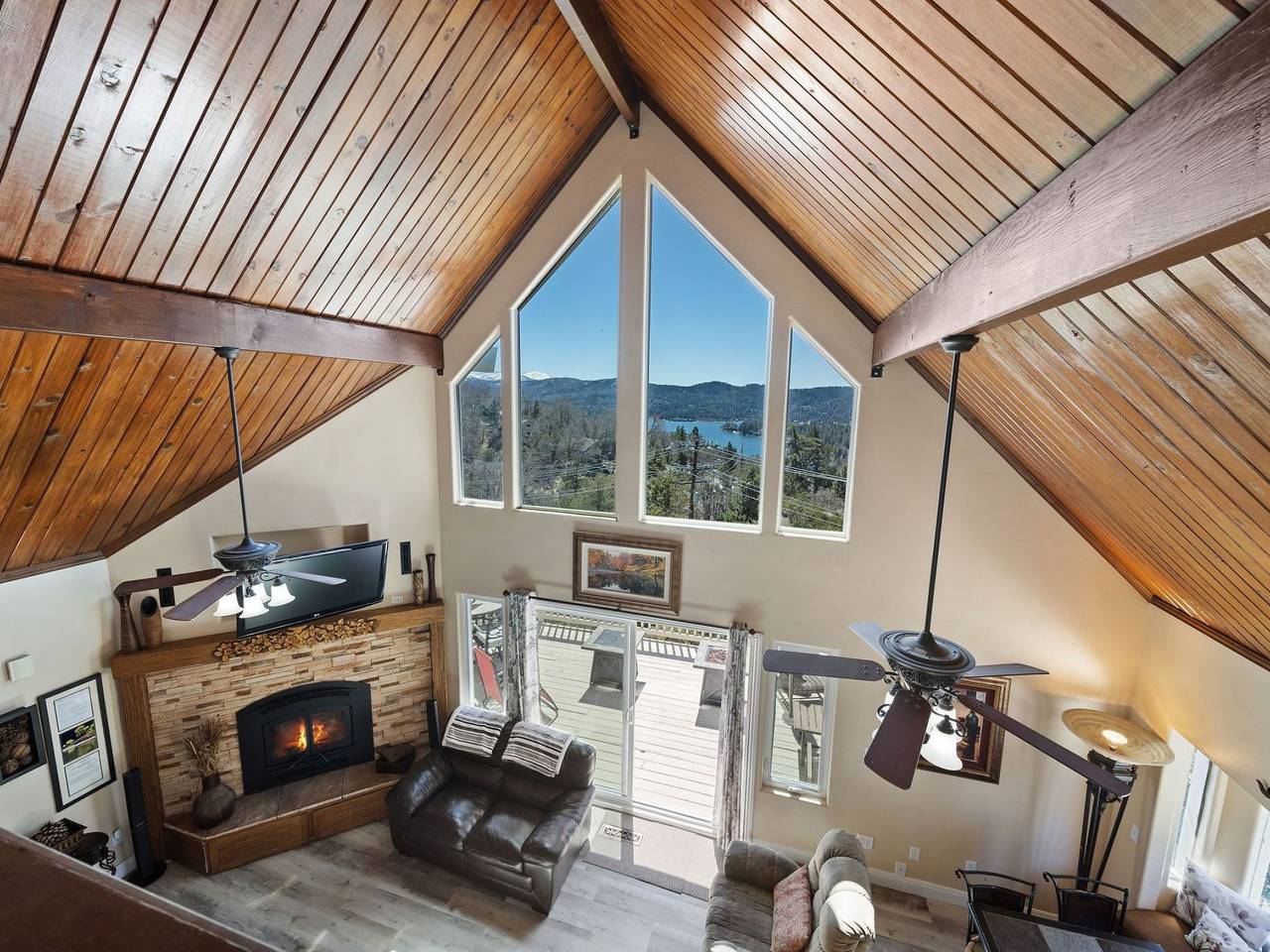 Haus mit Seeblick - Atemberaubende Aussicht - Haustierfreundlich in Lake Arrowhead, San Bernardino County