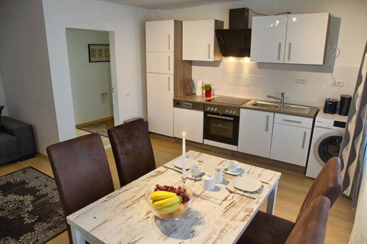 Ferienhaus für 6 Personen, mit Garten in Leuben