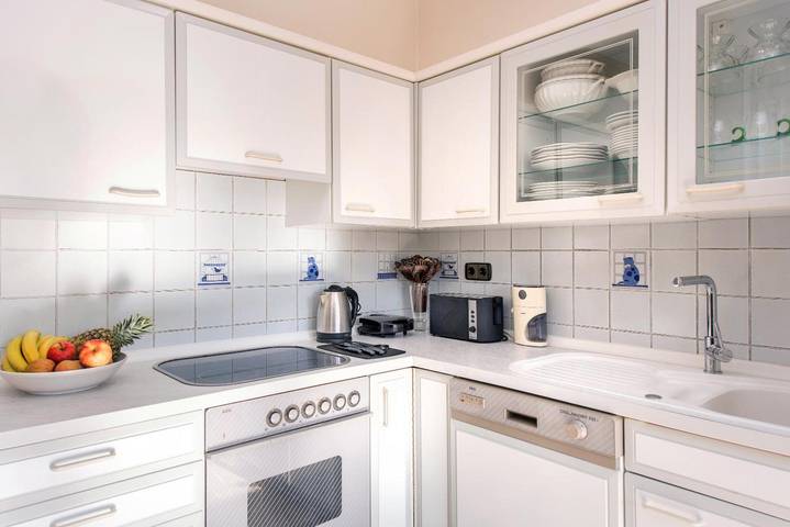 Location de vacances pour 10 personnes, avec vue sur le lac ainsi que jardin et bassin pour enfant, animaux acceptés dans Kavos - 3