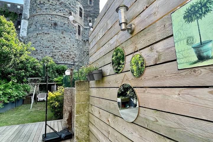 Chalet pour 6 personnes, avec jardin à Vitré