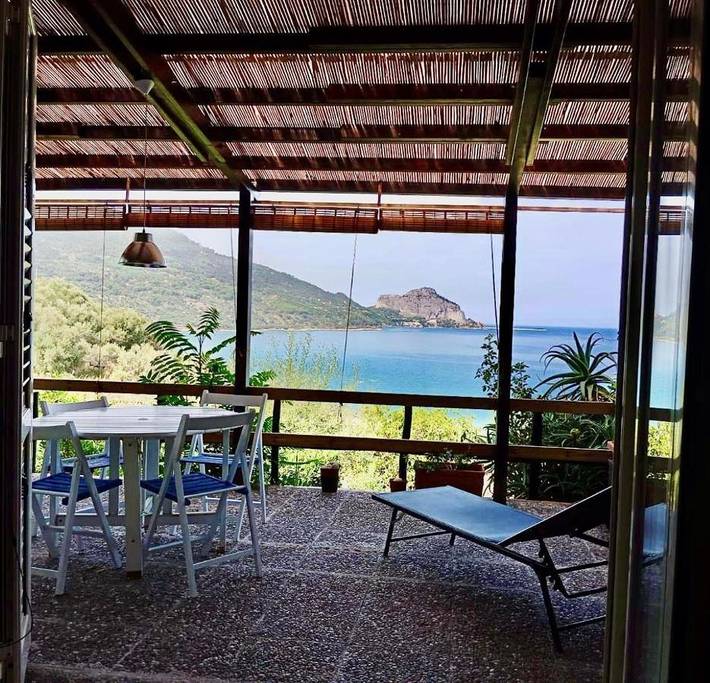 Appartamento per 3 persone, con Idromassaggio e Terrazza nonché Giardino e Piscina a Sant'Ambrogio