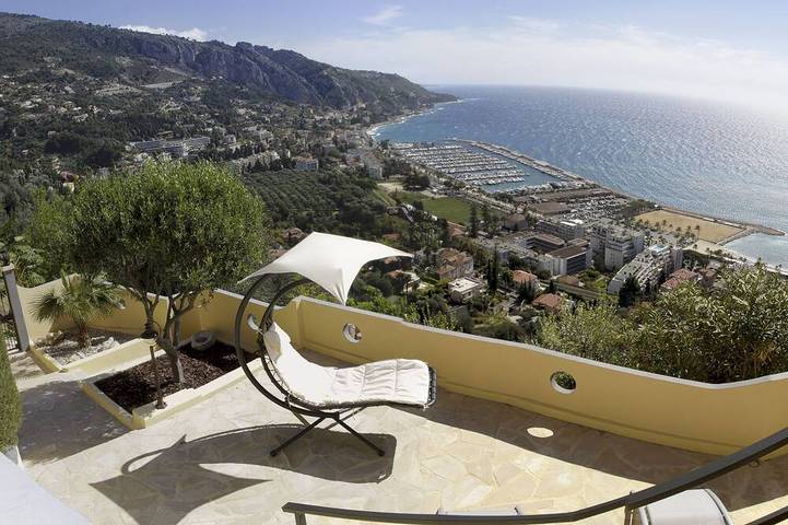 Villa pour 6 personnes, avec Balcon ainsi que Jacuzzi et Jardin à Menton
