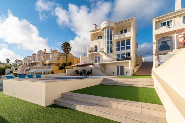 Alojamiento y desayuno para 2 personas, con piscina además de jardín y balcón - 1