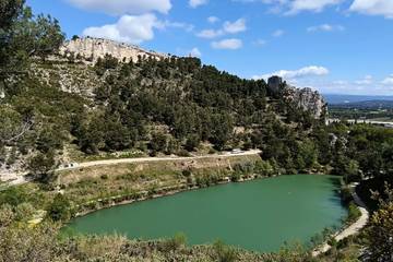 Camping pour 6 Personnes dans Orgone, Région d'Arles, Photo 2