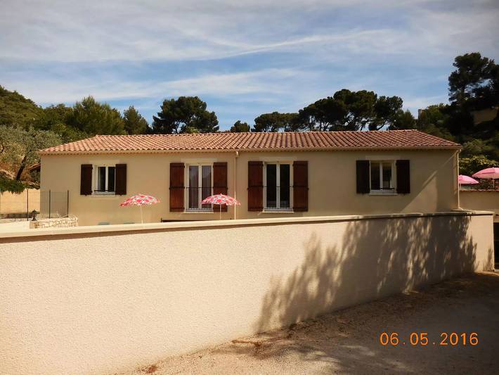 Location de vacances pour 6 personnes, avec terrasse et piscine à Le Barroux - 2