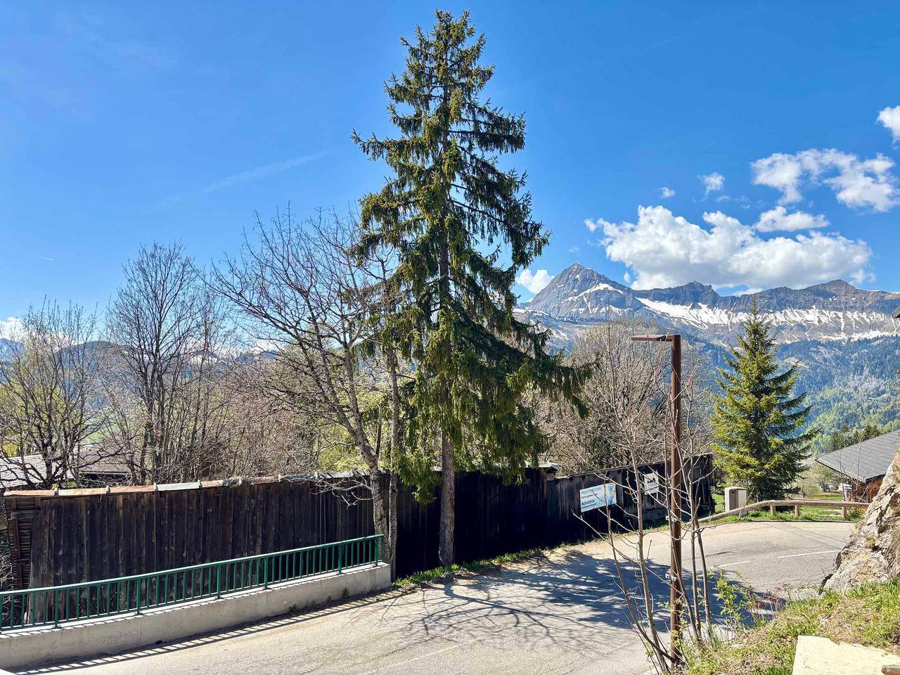 Chalet moderne pour 4 pers avec parking et Wifi à Crest-Voland in Crest-Voland, Région d'Albertville