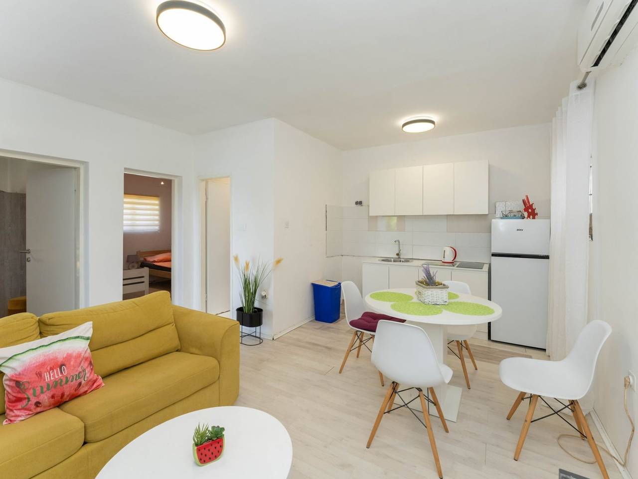 Holiday Home Sanda - Four Bedroom Holiday Home with Terrace in Donji Karin, Zadar