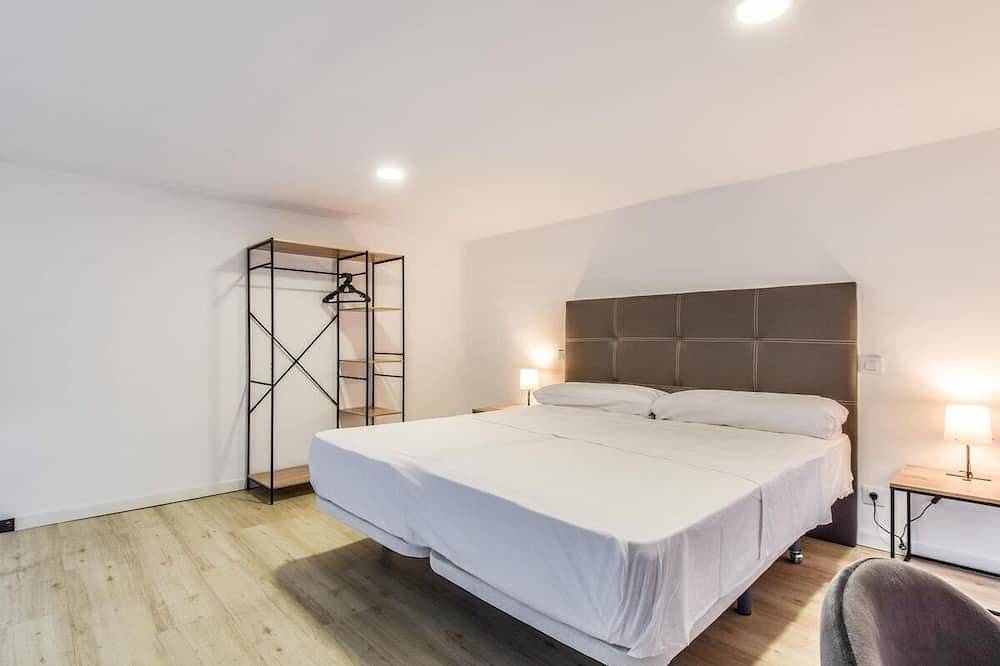 Apartamento entero, Lofts Business Bernabéu 4  De Alquiler Temporal in Tetuán (desambiguación), Madrid