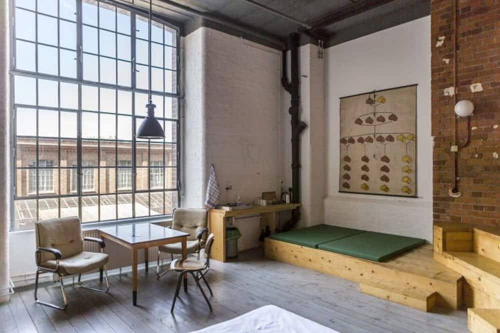 Ganze Wohnung, 64 m² großes Loft im Industriestil, mitten in der Leipziger Baumwollspinnerei in Alt-West, Leipzig