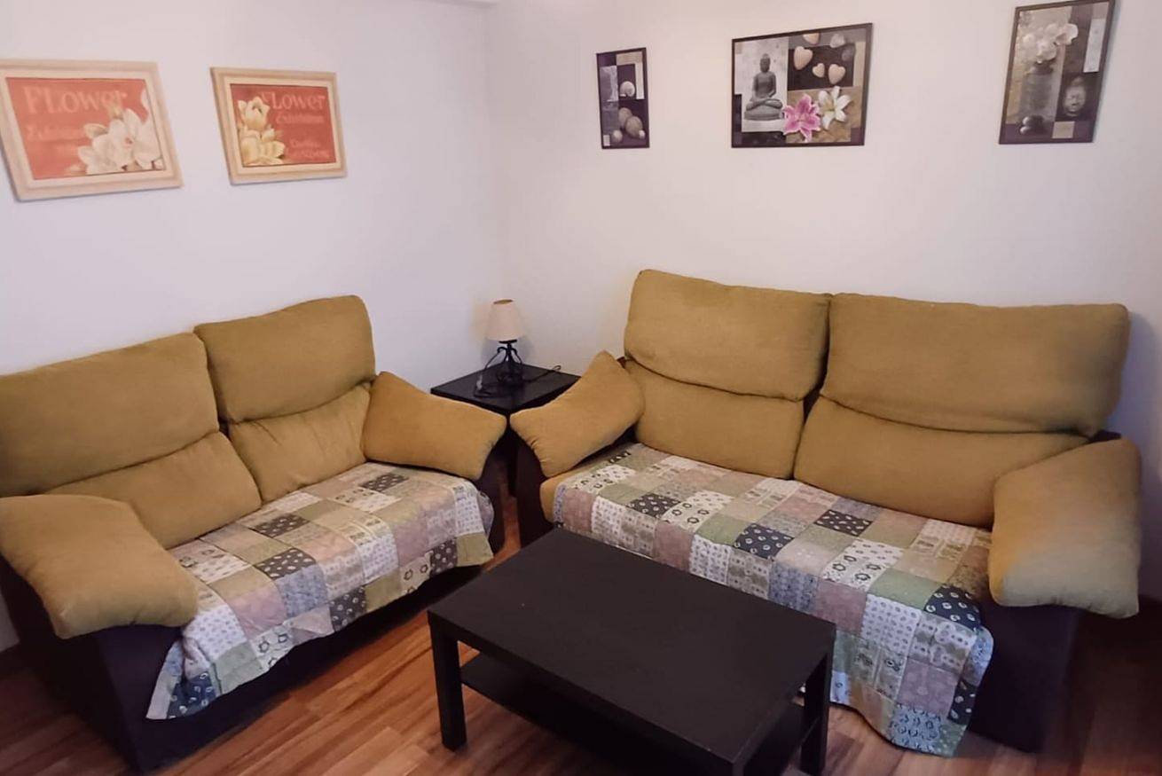 Ganze Wohnung, Charmantes Apartment mit Wlan & Küche in Luanco, Gozón