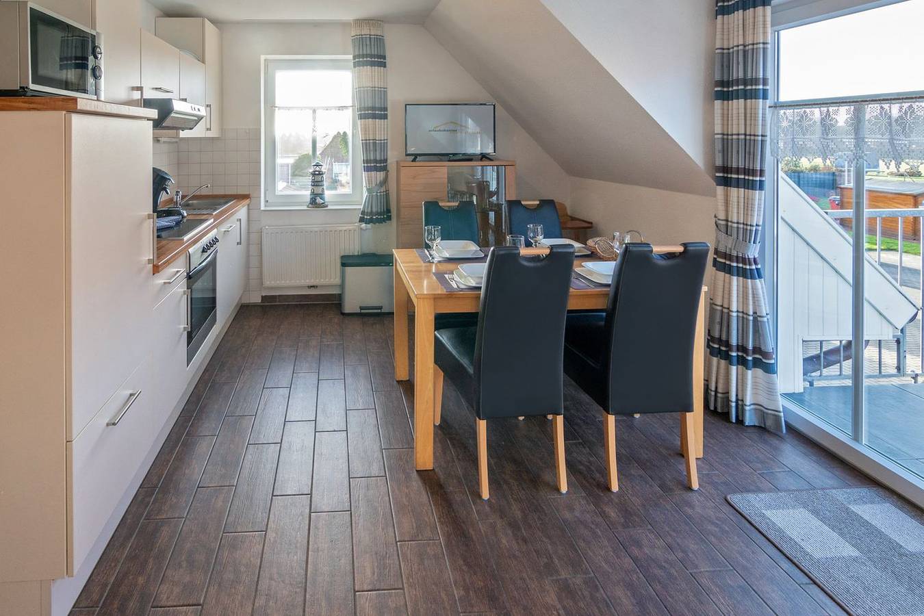 Ganze Wohnung, Die Wohnung liegt im Obergeschoß und ist für 4 Personen ausgelegt. in Strand Norddeich, Norddeich