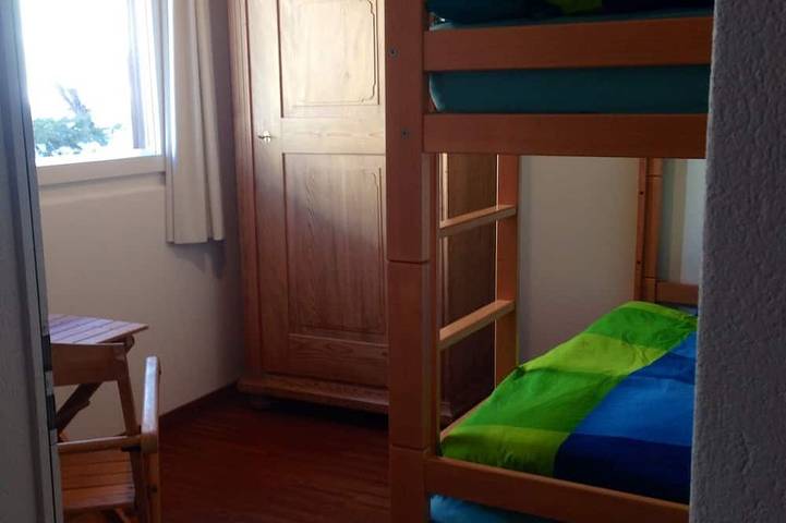 Ganze Wohnung, Familienfreundliche, ruhige Ferienwohnung in schönem Engadinerhaus in Silvaplana, Sankt Moritz