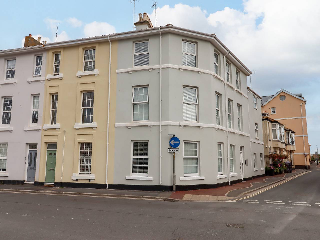 Entire apartment, 1 Sea Otter House in Teignmouth, Devon