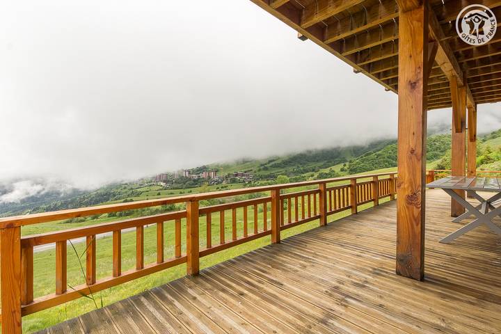 Gîte pour 6 personnes, avec terrasse ainsi que sauna et jacuzzi à Villarembert - 2