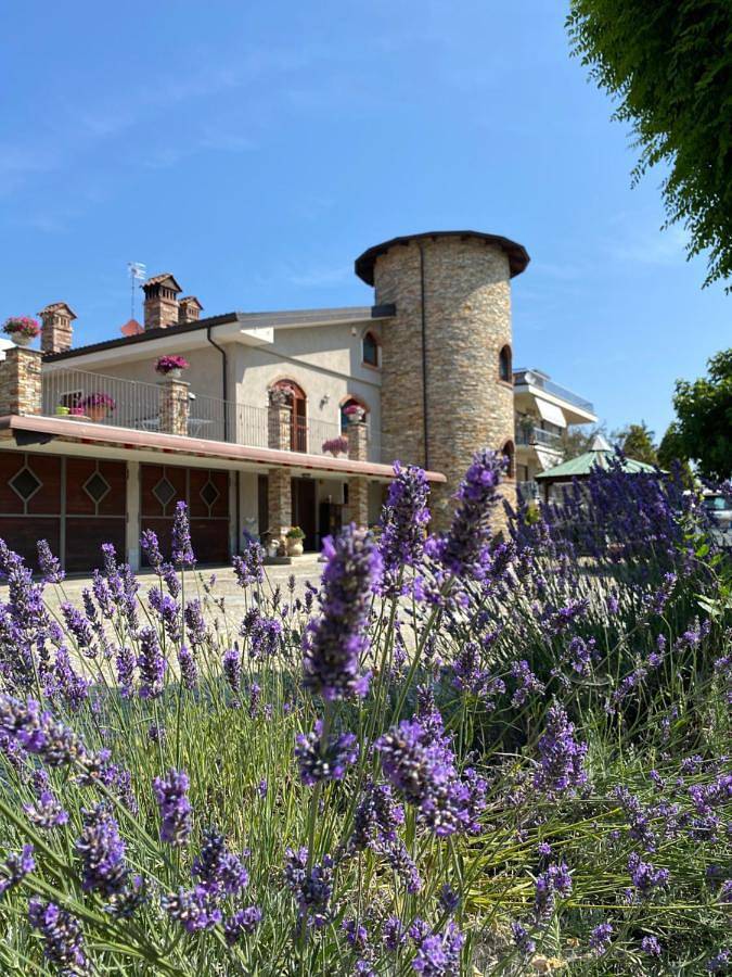 B&B Torre in Langa in Carrù, Province de Coni