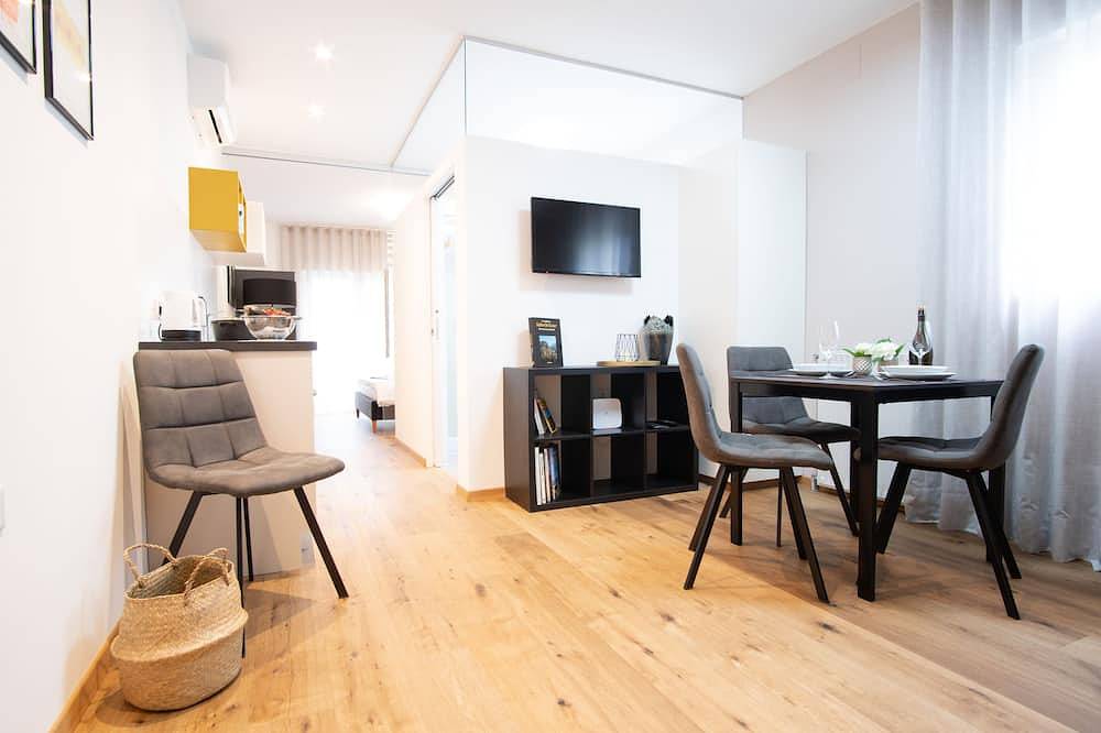 Entire apartment, Apartment in Merano with balcony in Merano, Sarntal Alps