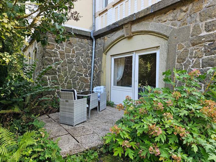 Ferienwohnung für 3 Personen, mit Terrasse und Garten