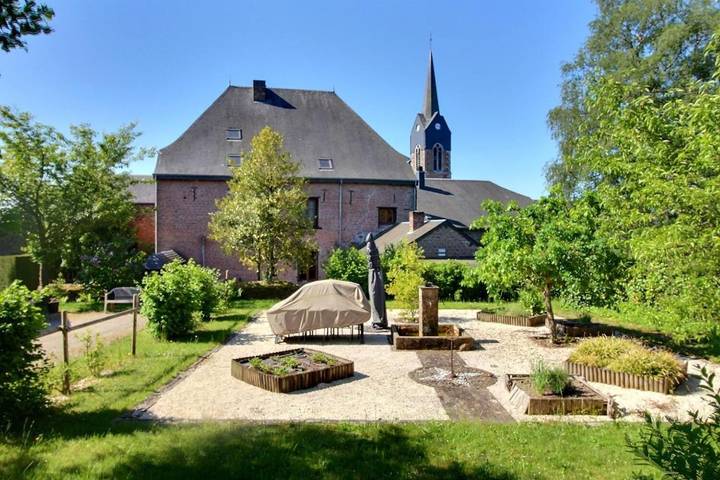 Gîte pour 15 personnes, avec jardin ainsi que sauna et vue, animaux acceptés dans Rienne