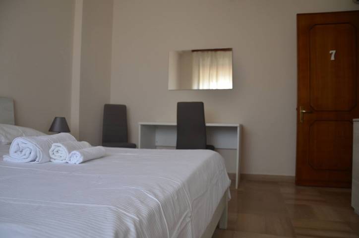 Gîte pour 2 personnes, avec terrasse à Sassari - 2