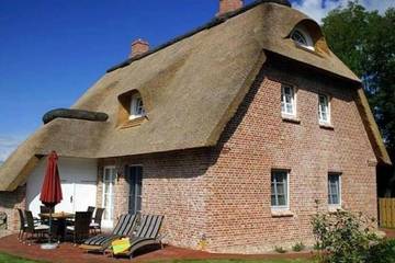 Hütte für 6 Personen, mit Terrasse und Garten in St. Peter-Ording