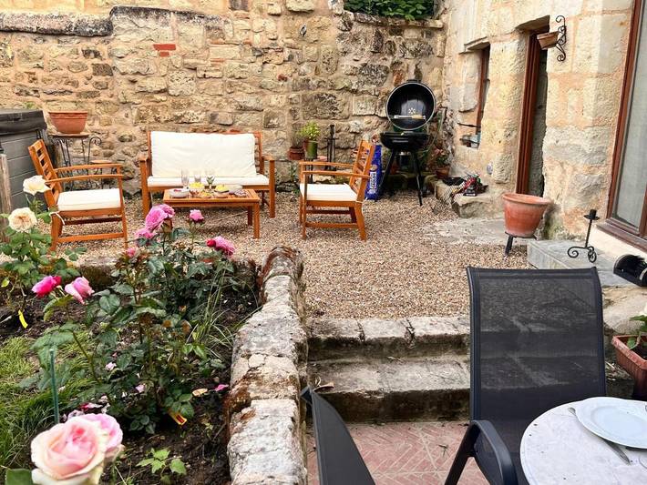 Location de vacances pour 4 personnes, avec jacuzzi et jardin à Fontevraud-l'Abbaye - 3