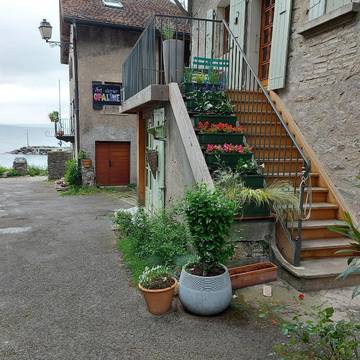 Gîte pour 6 personnes, avec balcon ainsi que vue sur le lac et vue à Yvoire