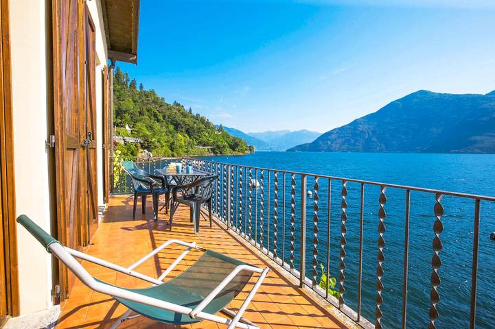 Ferienwohnung für 4 Personen, mit Seeblick und Balkon am Lago Maggiore - 2