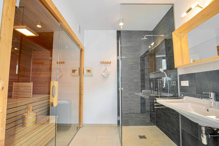 Ferienhaus für 4 Personen, mit Terrasse und Sauna in Sellin