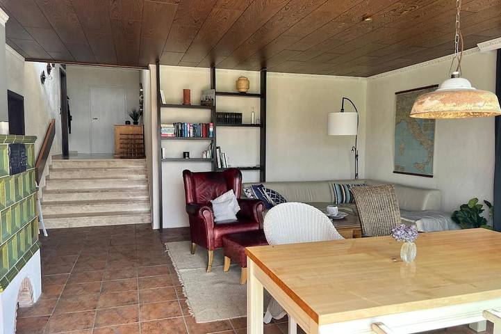 Ganze Wohnung, Ferienwohnung mit Kachelofen und Fußbodenheizung in Oberviechtach, Naturpark Oberpfälzer Wald