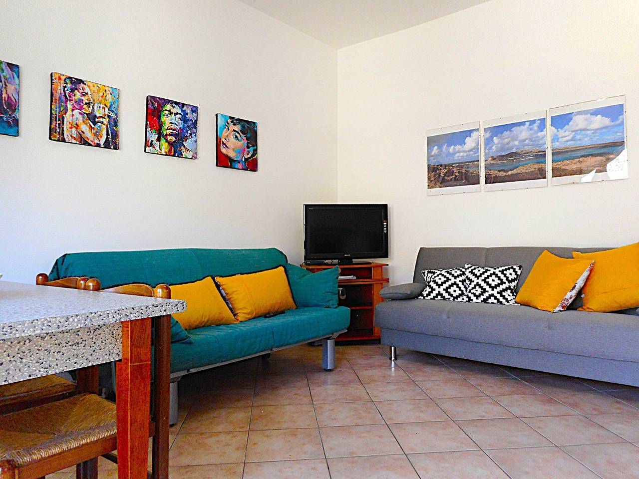 Ganze Wohnung, Apartment 'Petronia' mit Balkon und Wlan in Porto Torres, Sassari Provinz