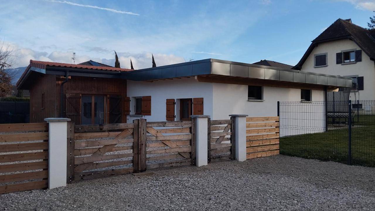 Maison familiale meublée avec jardin in Veigy-Foncenex, Région de Thonon-les-Bains