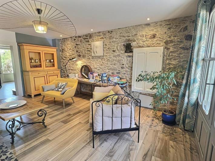 Location de vacances pour 5 personnes, avec Terrasse et Jardin à La Boissière-de-Montaigu