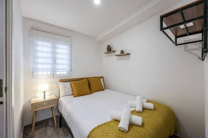 Apartamento entero, Peaceful City Escape 30` from Central Madrid in Fuencarral-El Pardo, Madrid