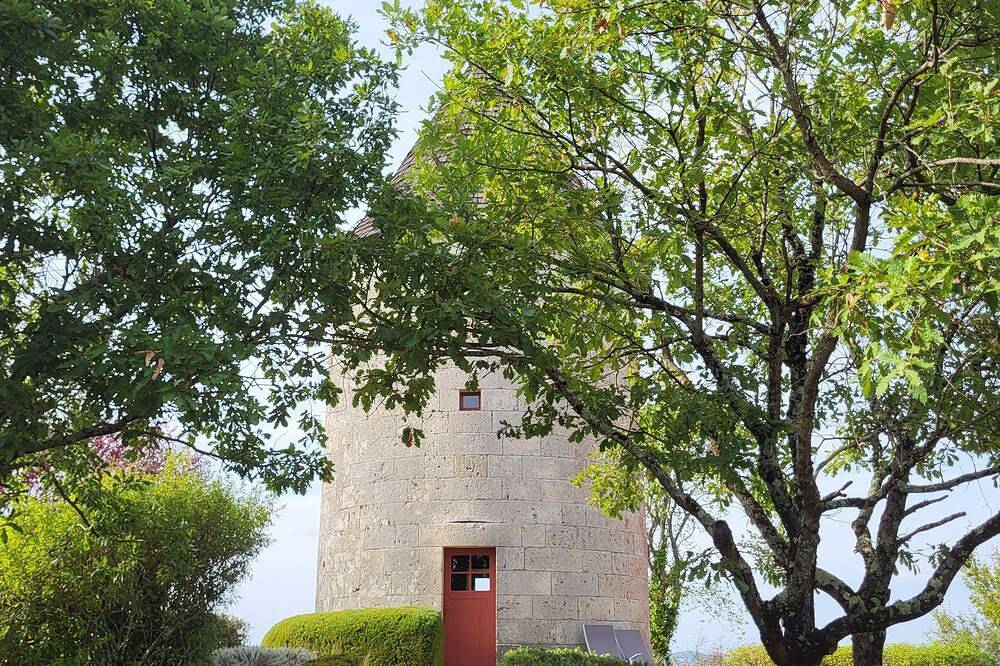 Moulin de Paillères in Galapian, Quercy
