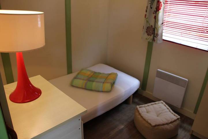 Location de vacances pour 5 personnes, avec terrasse et jardin à Breuillet - 4