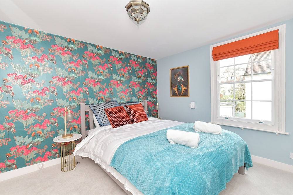 Peaceful, Central Luxury Cottage With Parking,Waterside Terrace in Arundel, South Downs