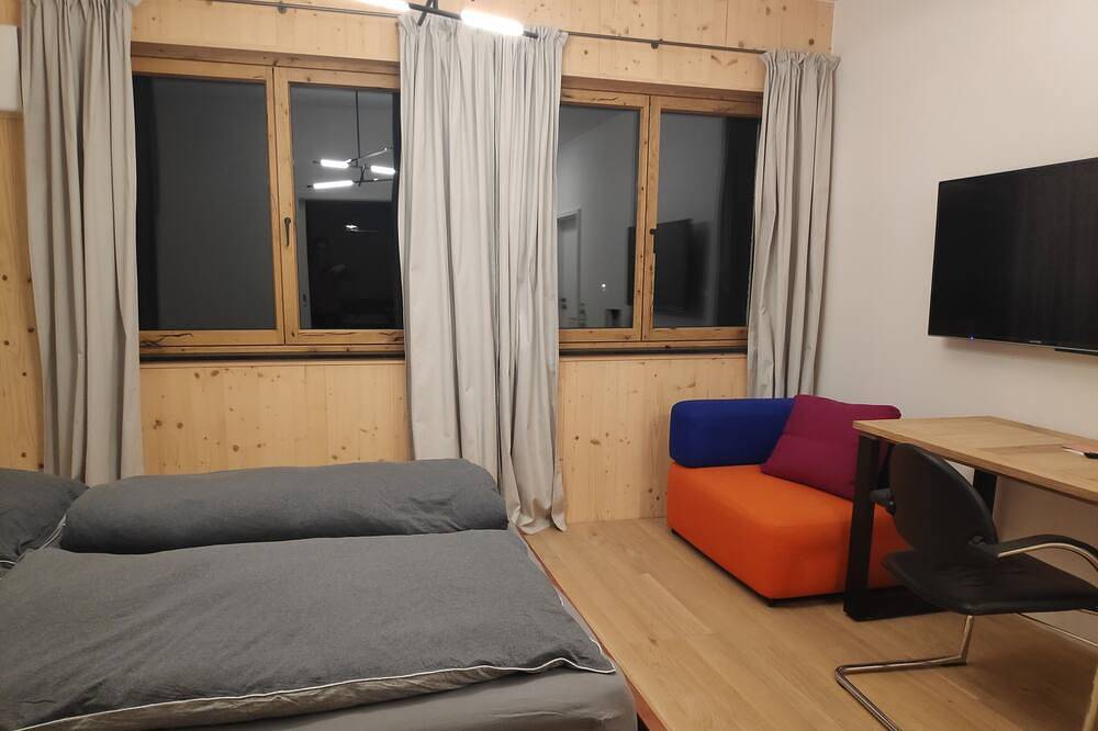 Ganze Wohnung, Ökologisches  Doppelzimmer in Gönningen in Reutlingen, Albsteig Etappe 11