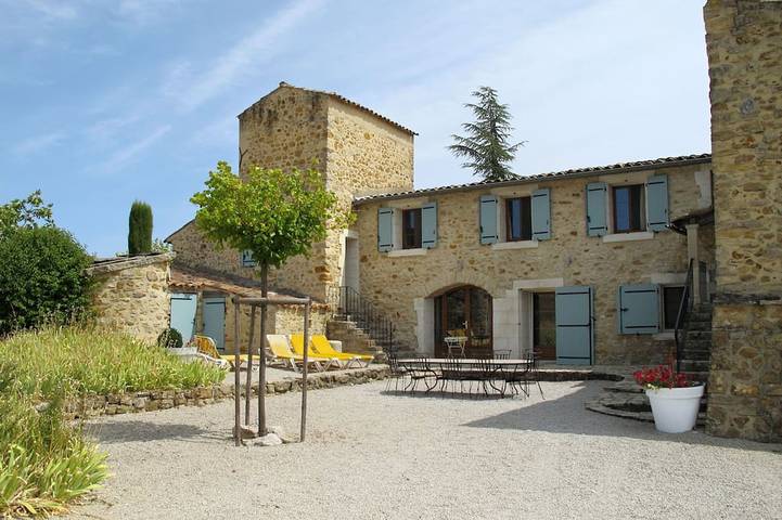 Maison de vacances pour 12 personnes, avec Terrasse ainsi que Jardin et Piscine
