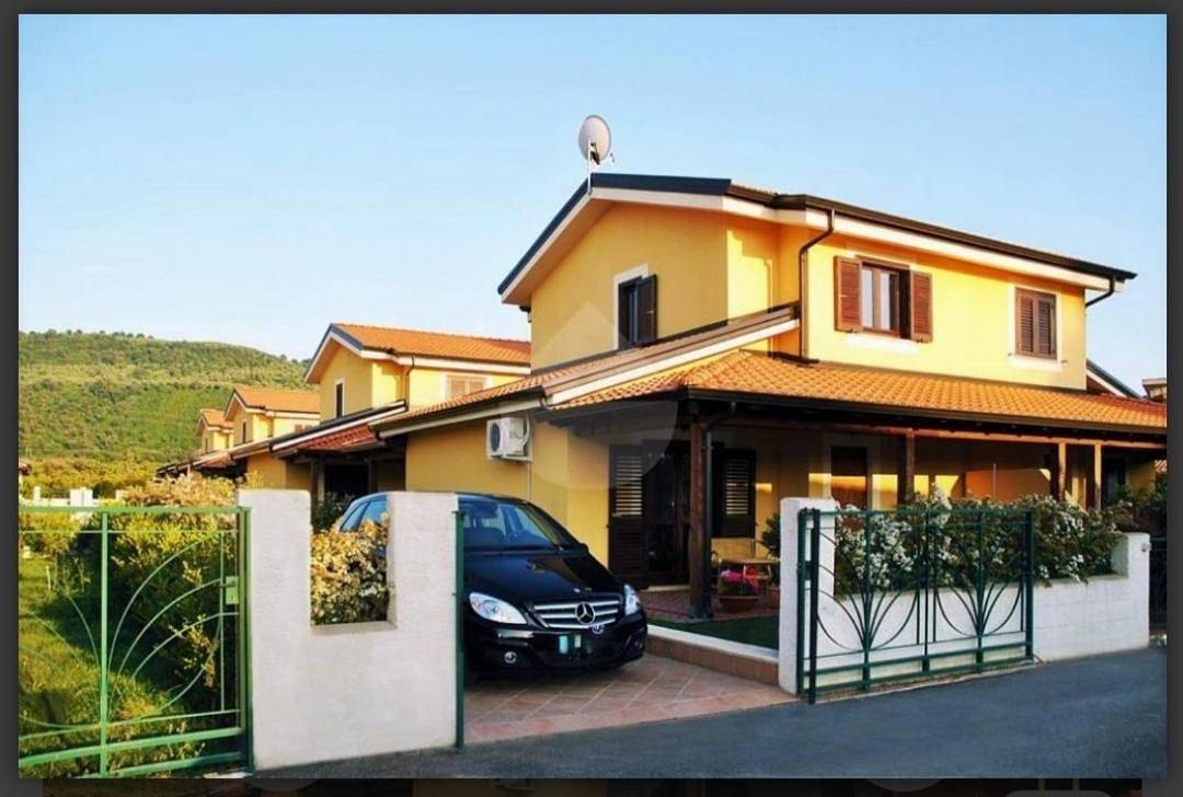 Villa Mati' in Contrada Difesa, Pizzo
