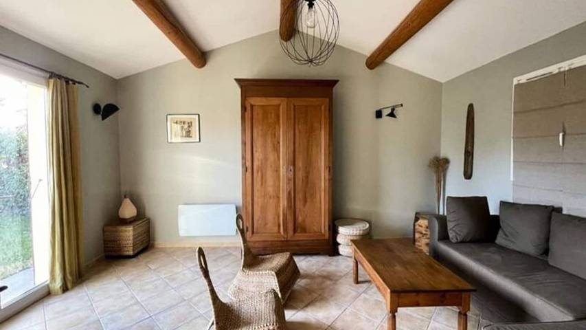 Gîte pour 9 personnes, avec piscine et jardin à Cornillon-Confoux - 4