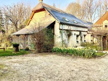 Gîte pour 8 personnes, avec jardin et terrasse à Souvigny-de-Touraine