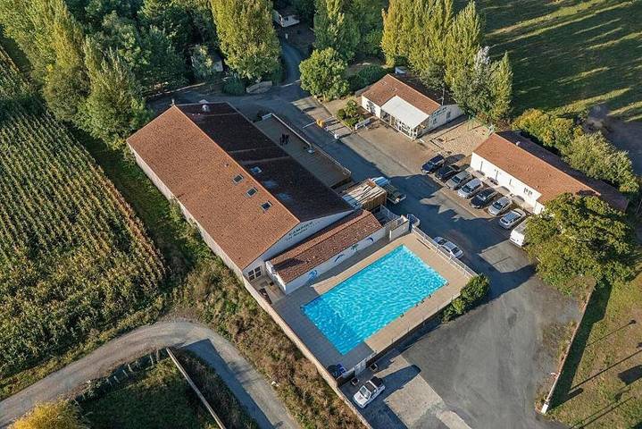 Gîte pour 3 personnes, avec terrasse et jardin au Parc Naturel Régional du Marais poitevin - 2