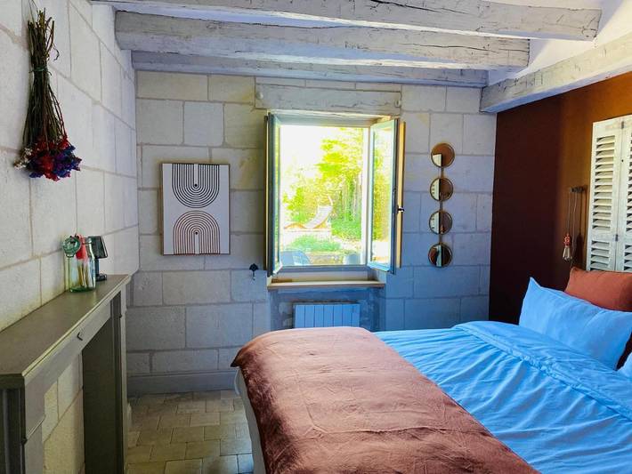 Chambre d’hôte pour 2 personnes, avec piscine ainsi que jardin et vue à Ligré - 2