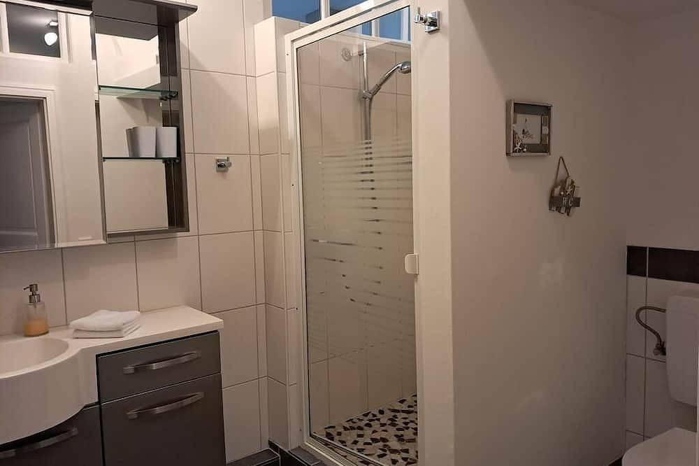 Ganze Wohnung, \"Urlaub- schön und apart\" I hafennah & ruhig gelegen in Husum, Nordfriesland