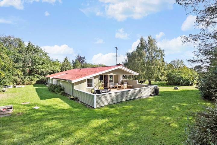 Ferienhaus für 6 Personen, mit Terrasse und Garten in Orø