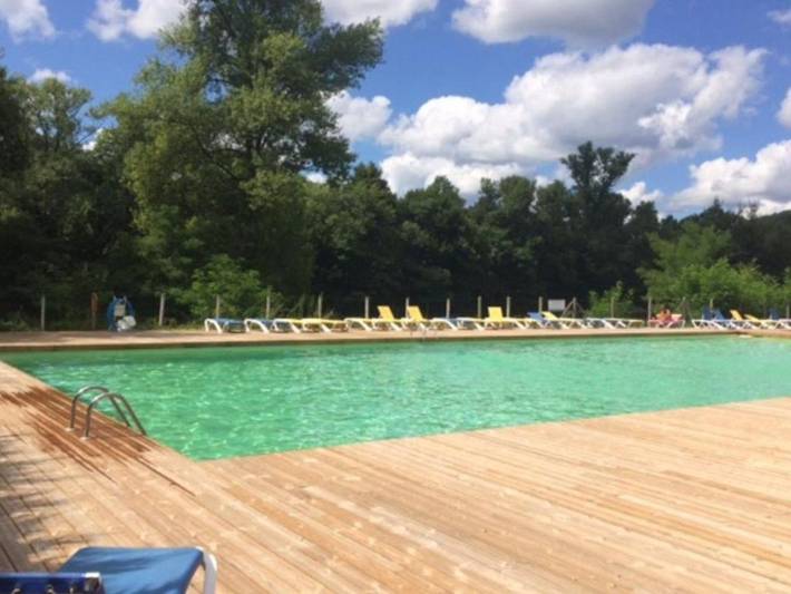 Location de vacances pour 6 personnes, avec terrasse et piscine à Monceaux-sur-Dordogne - 4