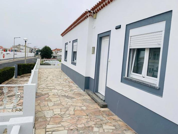Casa de férias para 8 pessoas, com vista e varanda em Peniche