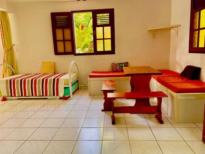 Gîte pour 4 personnes, avec terrasse et jardin ainsi que piscine et jacuzzi dans Plage de Grande Anse - 4