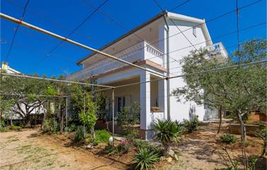Ferienwohnung für 6 Personen, mit Terrasse in Barbat na Rabu