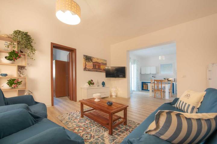 Location de vacances pour 9 personnes, avec balcon/terrasse et piscine, adapté aux familles à Mazara del Vallo - 3